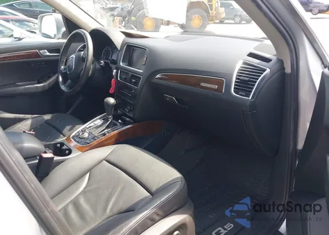 2010 Audi Q5 3.2 Premium z USA, uszkodzony, nr VIN WA1LKAFP6AA027033